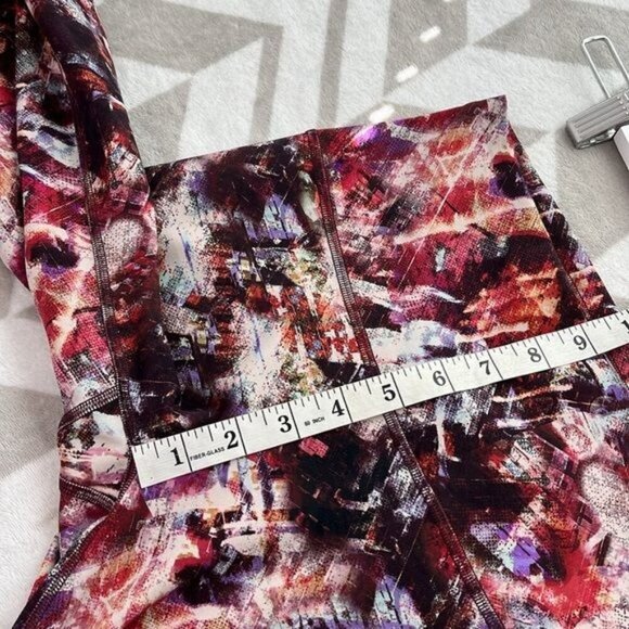 Lululemon Invigorate‎ High-Rise Tight 25" Urbantricity size 6 - Picture 9 of 10